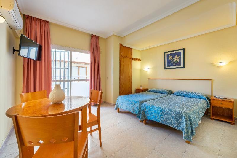 Hotel Apartamentos Vibra Lux Mar Ибица Номер фото