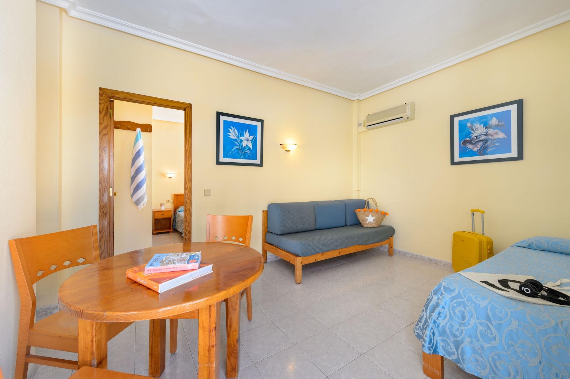 Hotel Apartamentos Vibra Lux Mar Ибица Экстерьер фото