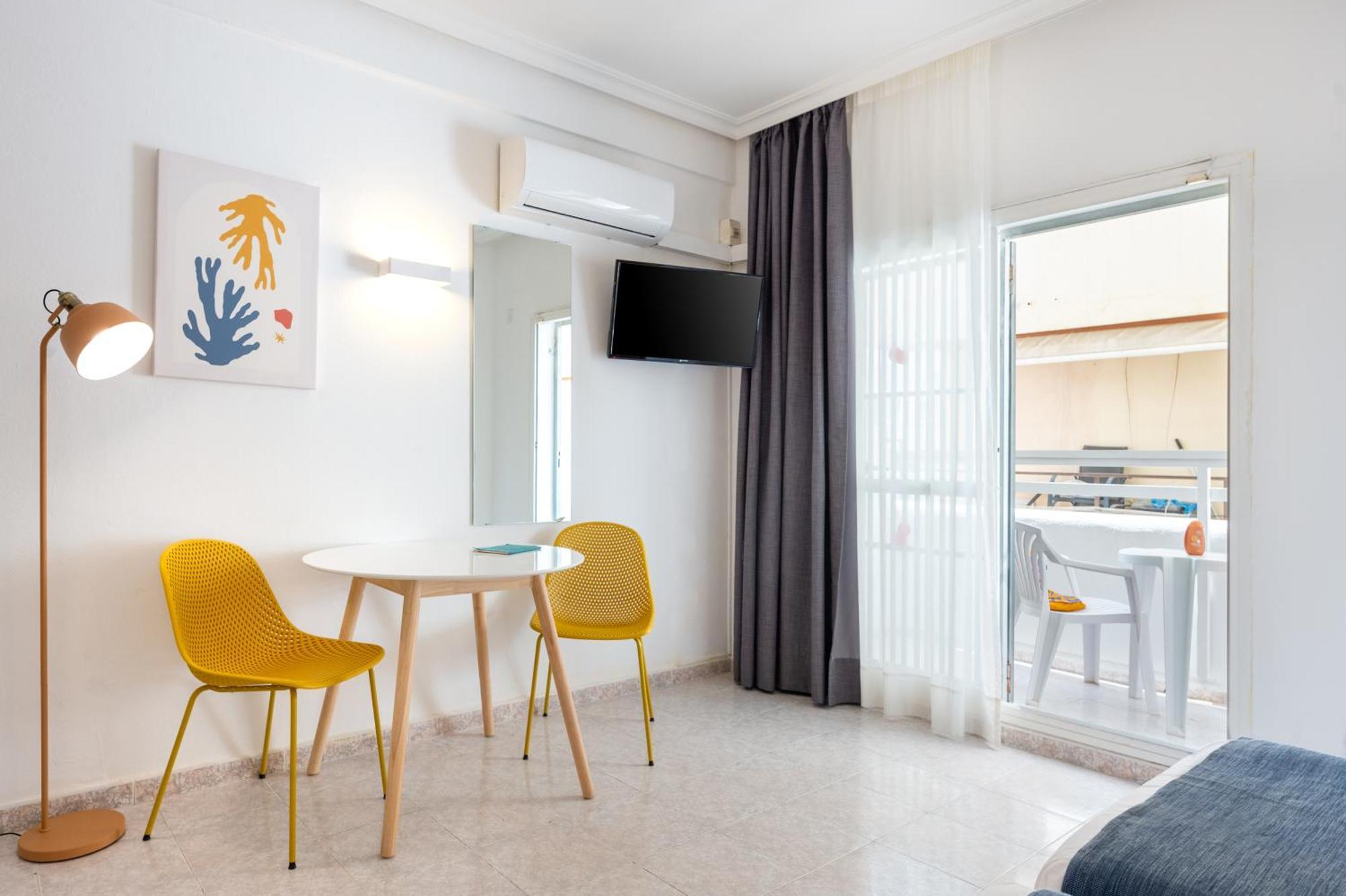 Hotel Apartamentos Vibra Lux Mar Ибица Экстерьер фото