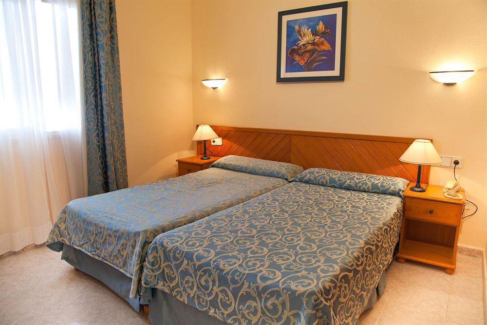 Hotel Apartamentos Vibra Lux Mar Ибица Экстерьер фото
